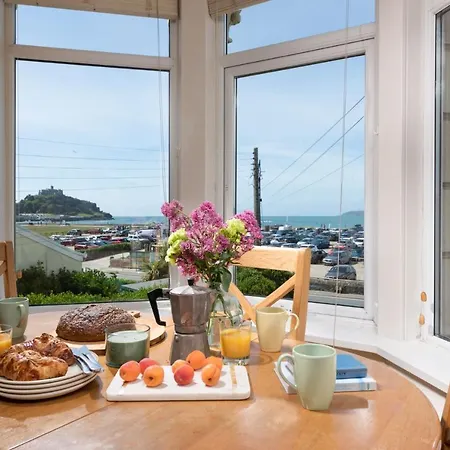 Cormorant Views, Holiday home Marazion